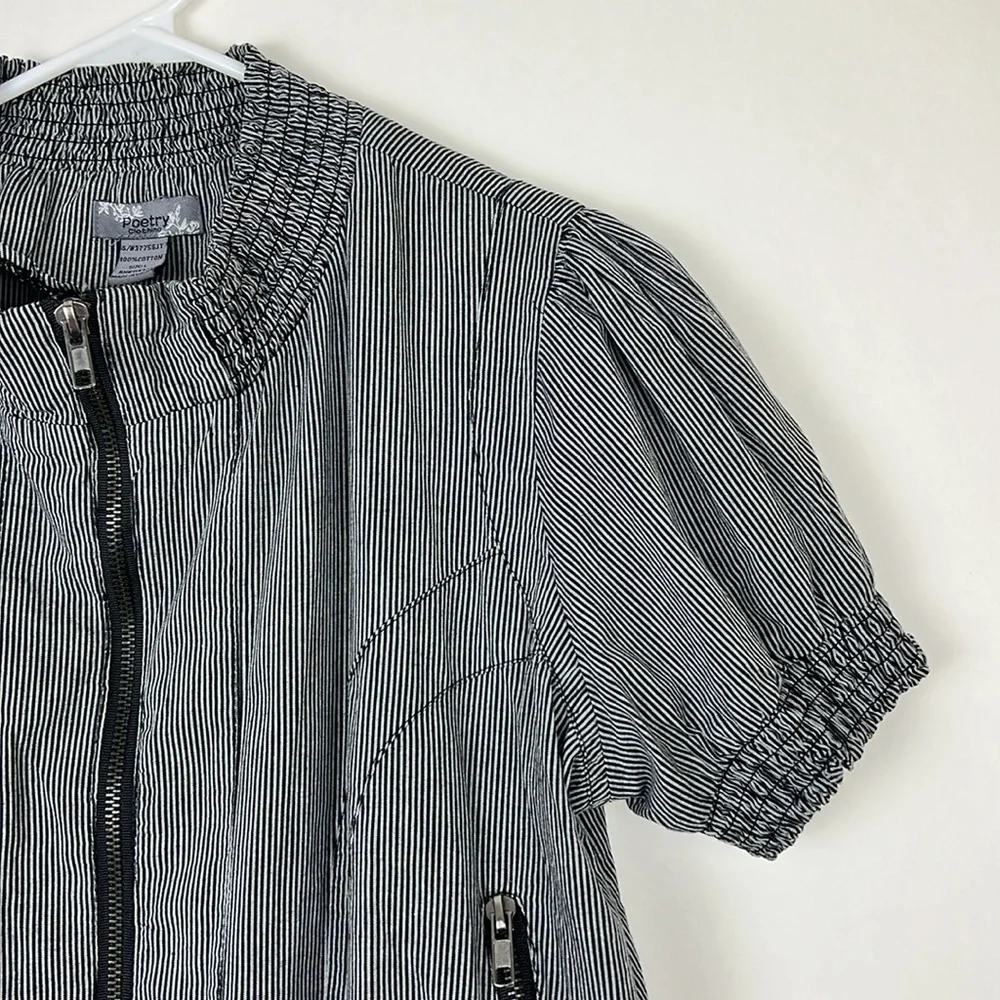 Poetry Clothing Zip-Up Top With Elevated Neck Black Gray Stripes Sz L - Picture 3 of 8